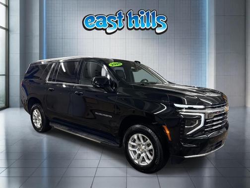 2025 Chevrolet Suburban LT