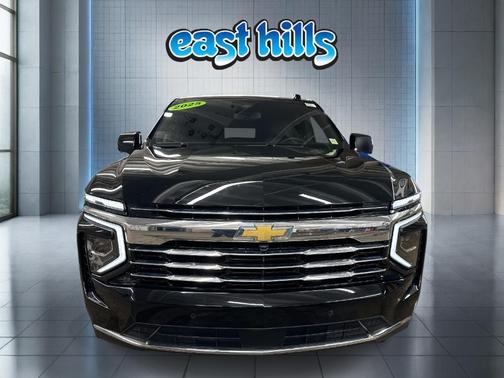 2025 Chevrolet Suburban LT