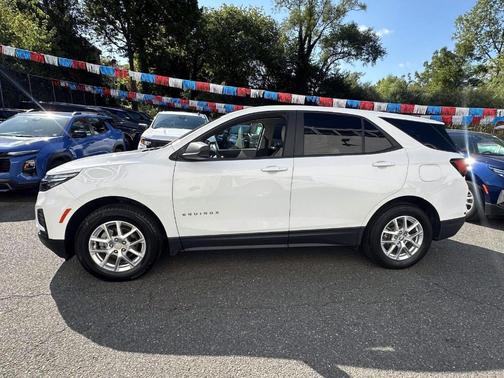 2022 Chevrolet Equinox LS