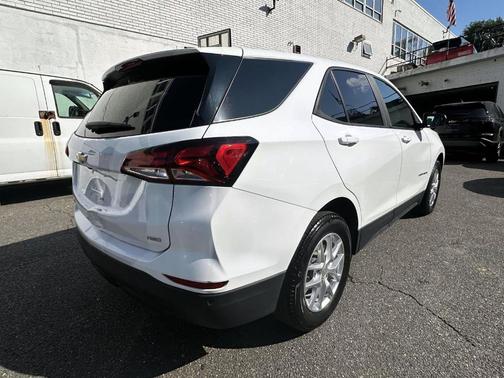 2022 Chevrolet Equinox LS