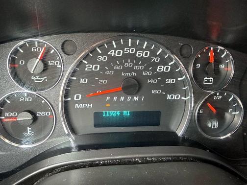 2024 Chevrolet Express 2500 Work Van