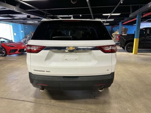 2021 Chevrolet Traverse LT Leather