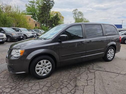 Gray 2015 Dodge Grand Caravan AVP/SE