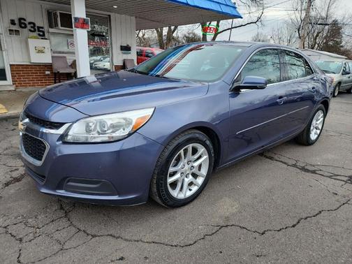 Photo 2 of 32 of 2014 Chevrolet Malibu 1LT