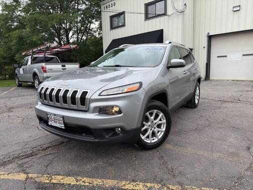 Gray 2015 Jeep Cherokee Latitude