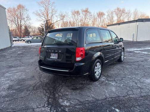 Black 2014 Dodge Grand Caravan AVP/SE