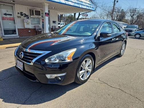 Black 2013 Nissan Altima 2.5 SL