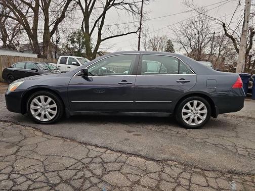 Gray 2007 Honda Accord SE