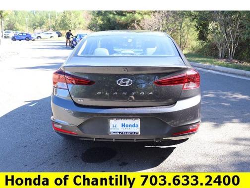 2020 Hyundai ELANTRA SE