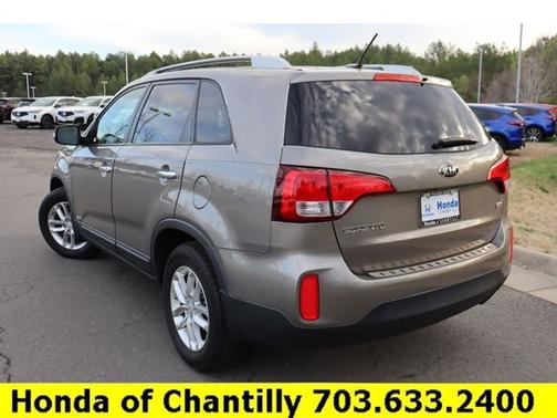 2015 Kia Sorento LX