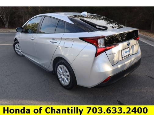 2022 Toyota Prius LE