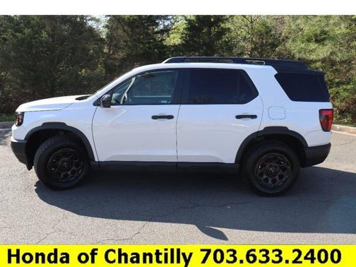 Platinum White Pearl 2026 Honda Passport TrailSport Blackout