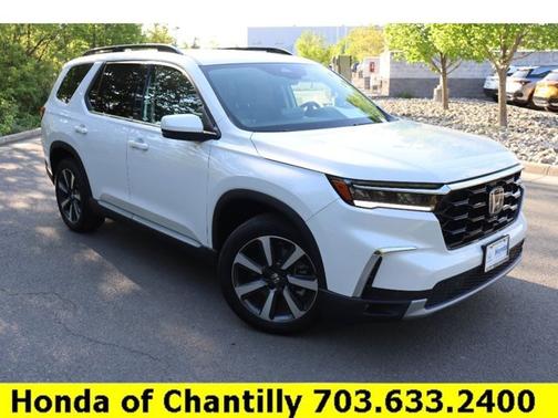 2025 Honda Pilot Touring