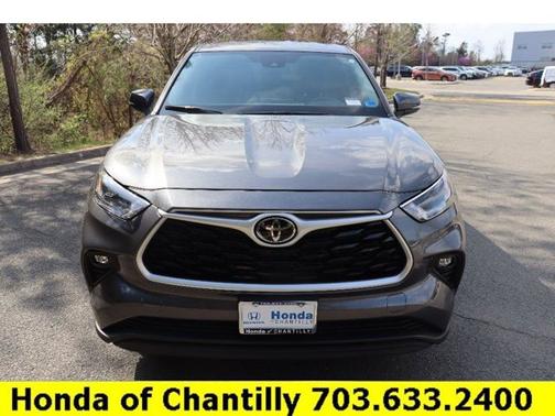 Magnetic Gray Metallic 2023 Toyota Highlander LE