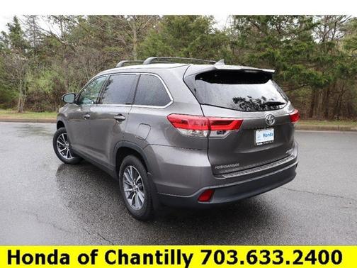 Predawn Gray Mica 2019 Toyota Highlander XLE