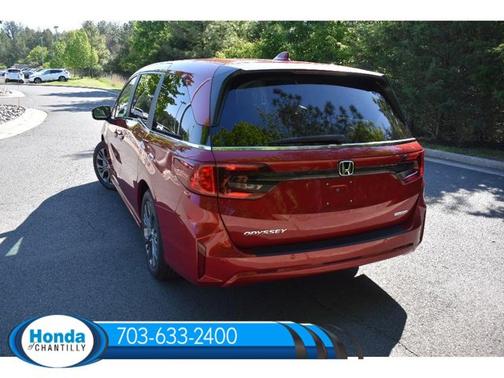 Radiant Red Metallic II 2026 Honda Odyssey Touring