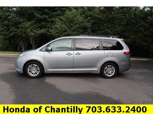 2011 Toyota Sienna XLE