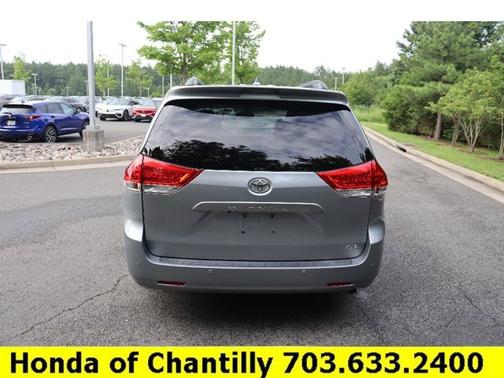 2011 Toyota Sienna XLE