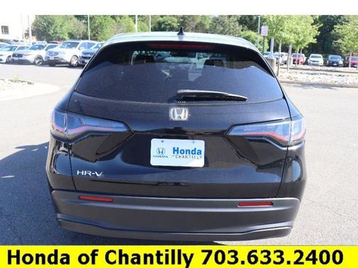 Crystal Black Pearl 2026 Honda HR-V LX