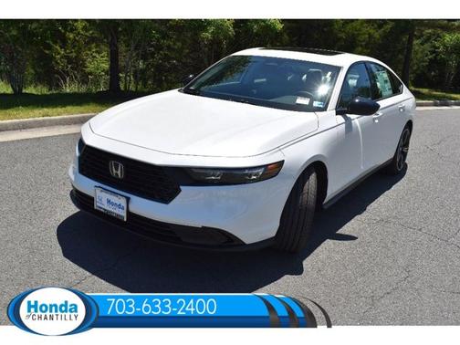 Platinum White Pearl 2026 Honda Accord SE