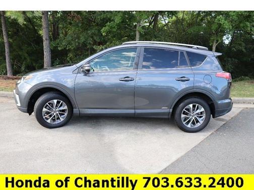 2017 Toyota RAV4 Hybrid XLE