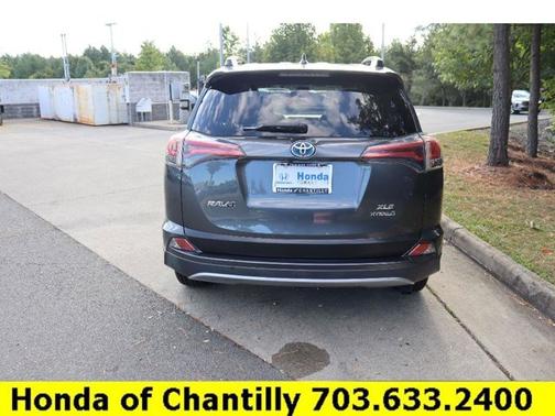 2017 Toyota RAV4 Hybrid XLE
