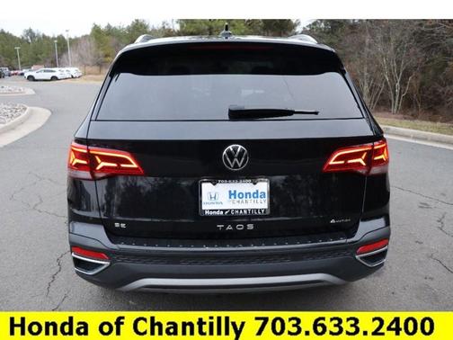 2024 Volkswagen Taos SE