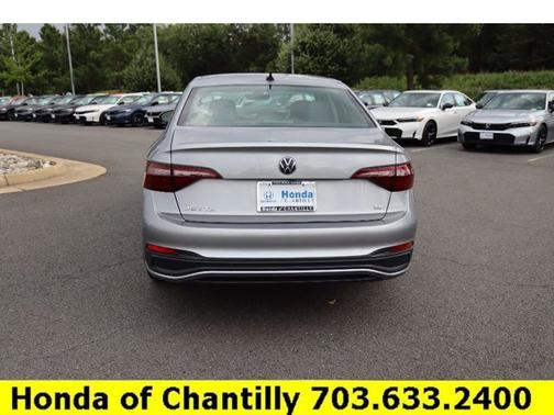 2022 Volkswagen Jetta SE