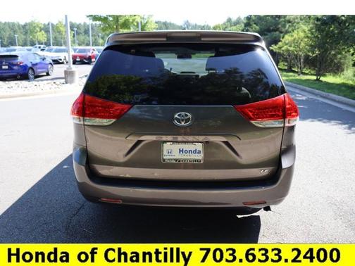 2012 Toyota Sienna LE