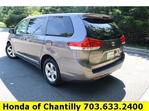 2012 Toyota Sienna LE