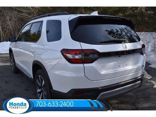 2025 Honda Pilot Touring