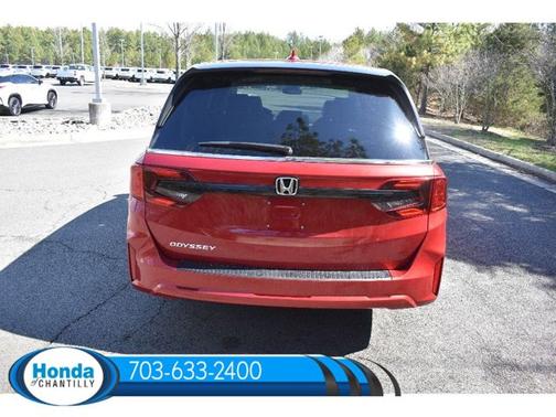 Radiant Red Metallic II 2026 Honda Odyssey EX-L