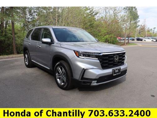 Lunar Silver Metallic 2025 Honda Pilot EX-L
