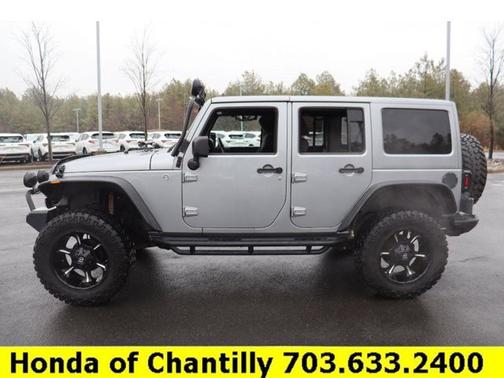 2013 Jeep Wrangler Unlimited Sahara