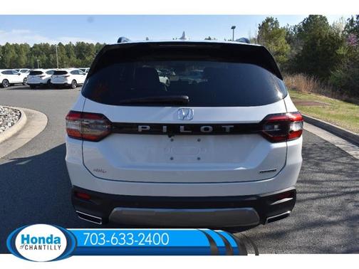 Platinum White Pearl 2026 Honda Pilot Touring