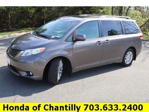 2014 Toyota Sienna XLE