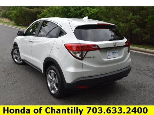 Platinum White Pearl 2022 Honda HR-V LX