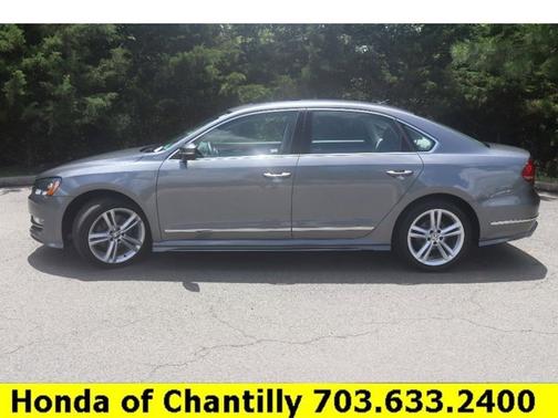 2015 Volkswagen Passat 3.6L V6 SEL Premium