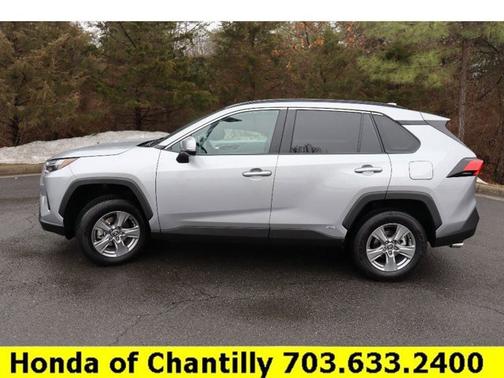 2025 Toyota RAV4 Hybrid XLE