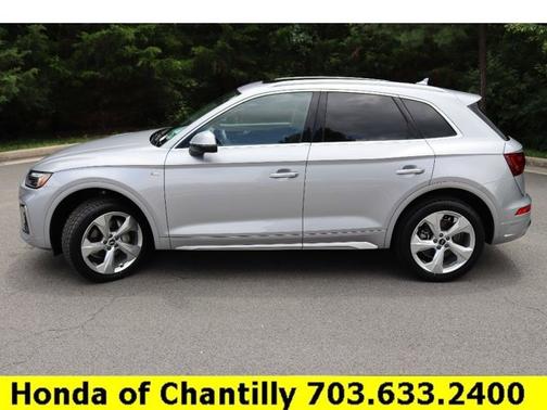 2022 Audi Q5 S line Premium Plus