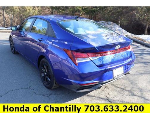 2021 Hyundai ELANTRA SEL