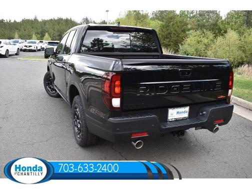 Crystal Black Pearl 2026 Honda Ridgeline TrailSport+