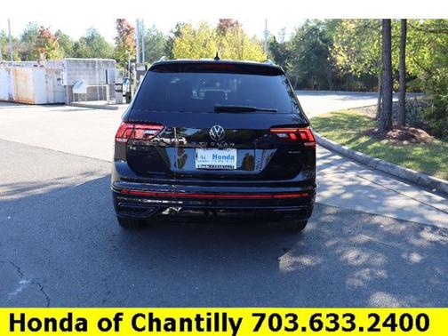 2022 Volkswagen Tiguan SE R-Line Black