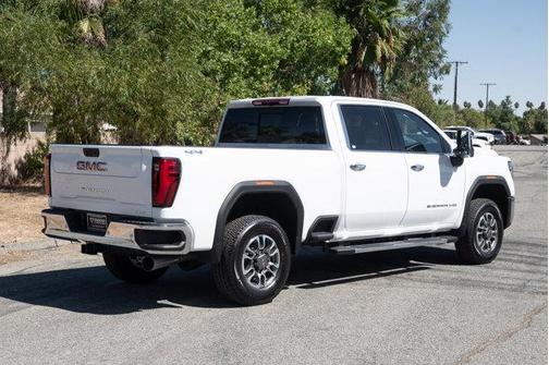 2025 GMC Sierra 2500 SLT