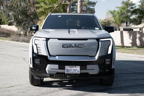 2024 GMC Sierra EV Denali