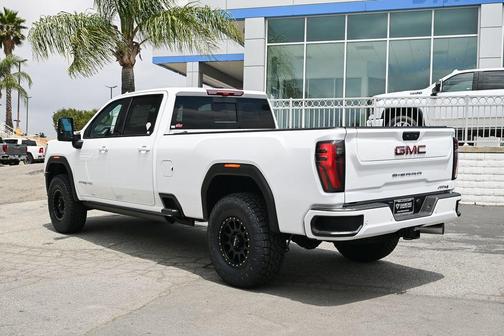 Summit White 2026 GMC Sierra 3500 AT4