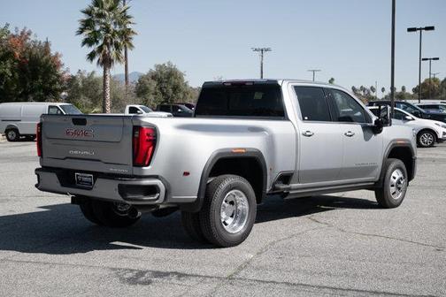 2026 GMC Sierra 3500 Denali