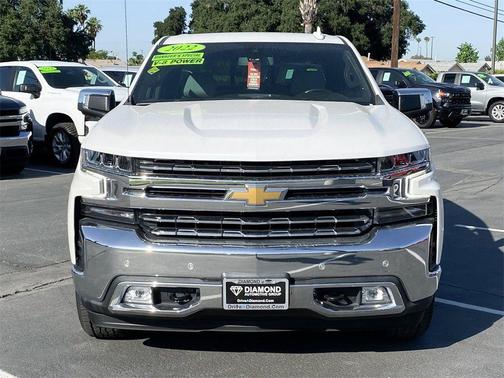 Iridescent Pearl Tricoat 2022 Chevrolet Silverado 1500 Limited LTZ