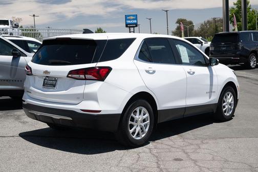 Summit White 2024 Chevrolet Equinox LT