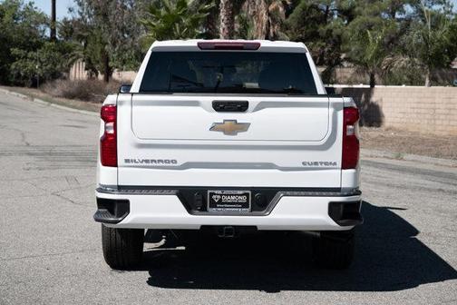 2025 Chevrolet Silverado 1500 Custom